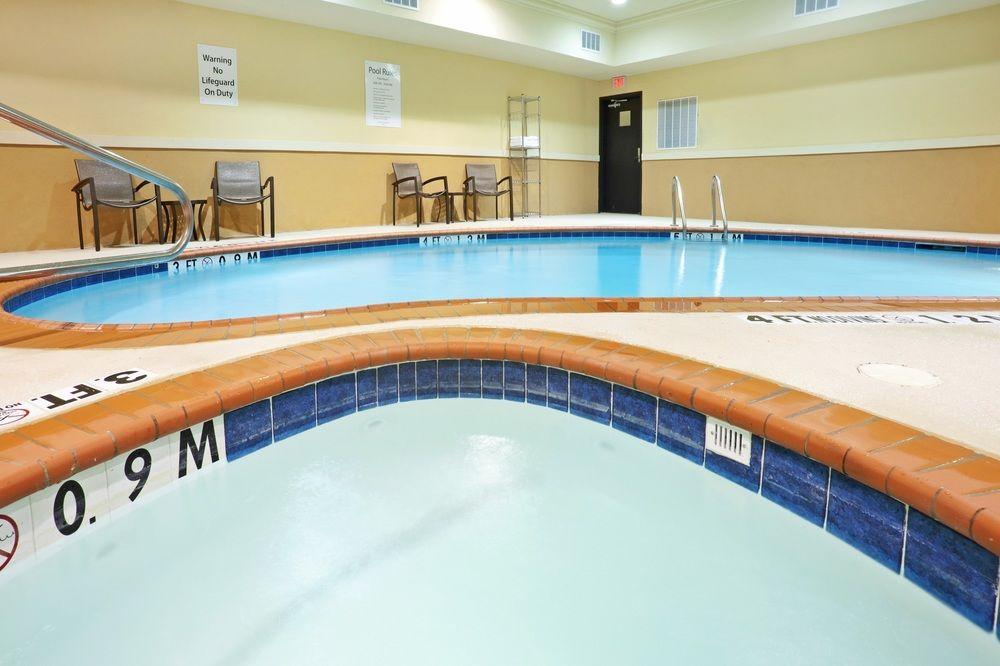 Comfort Inn & Suites Dallas Medical-Market Center Extérieur photo