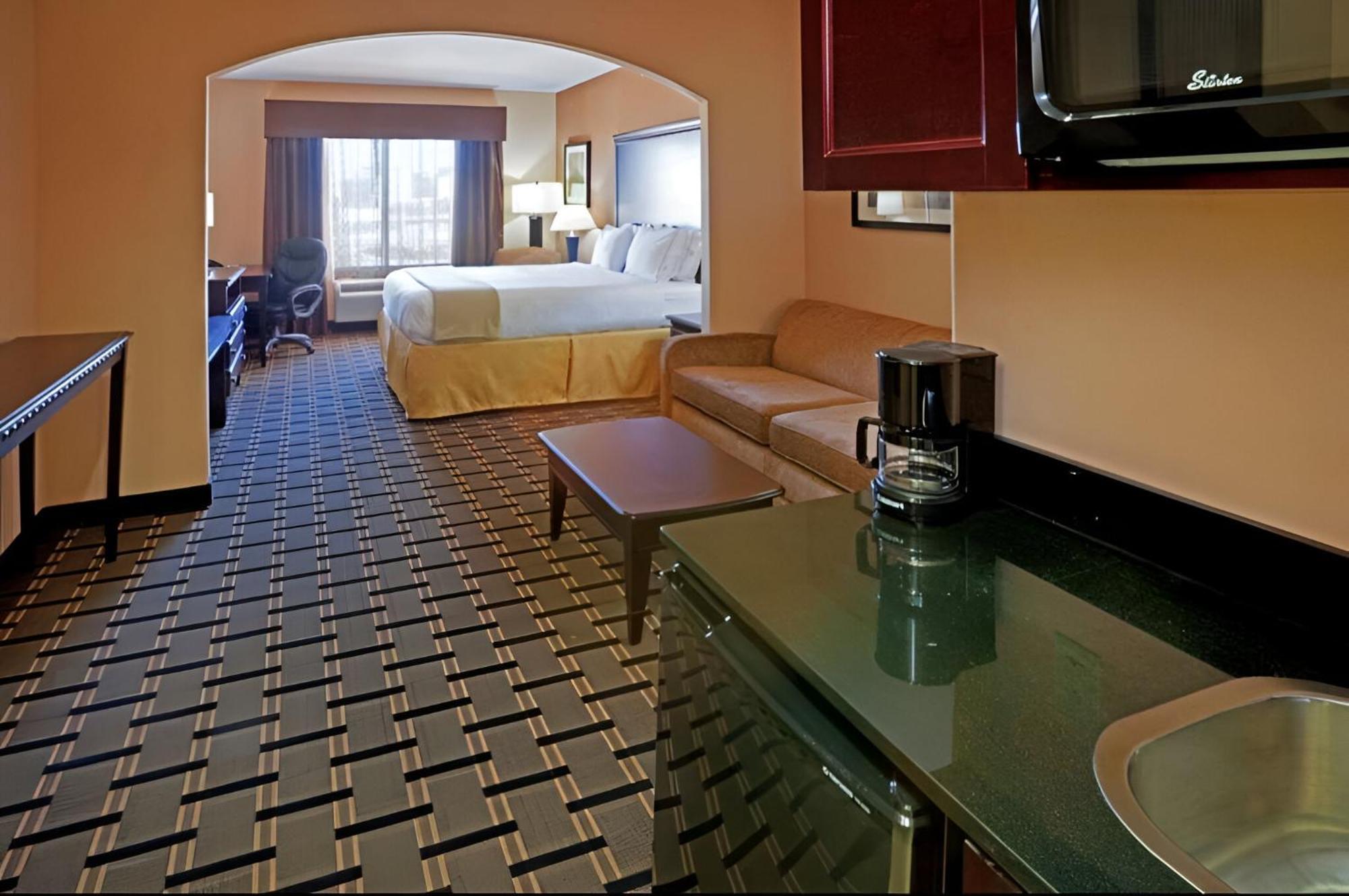 Comfort Inn & Suites Dallas Medical-Market Center Extérieur photo