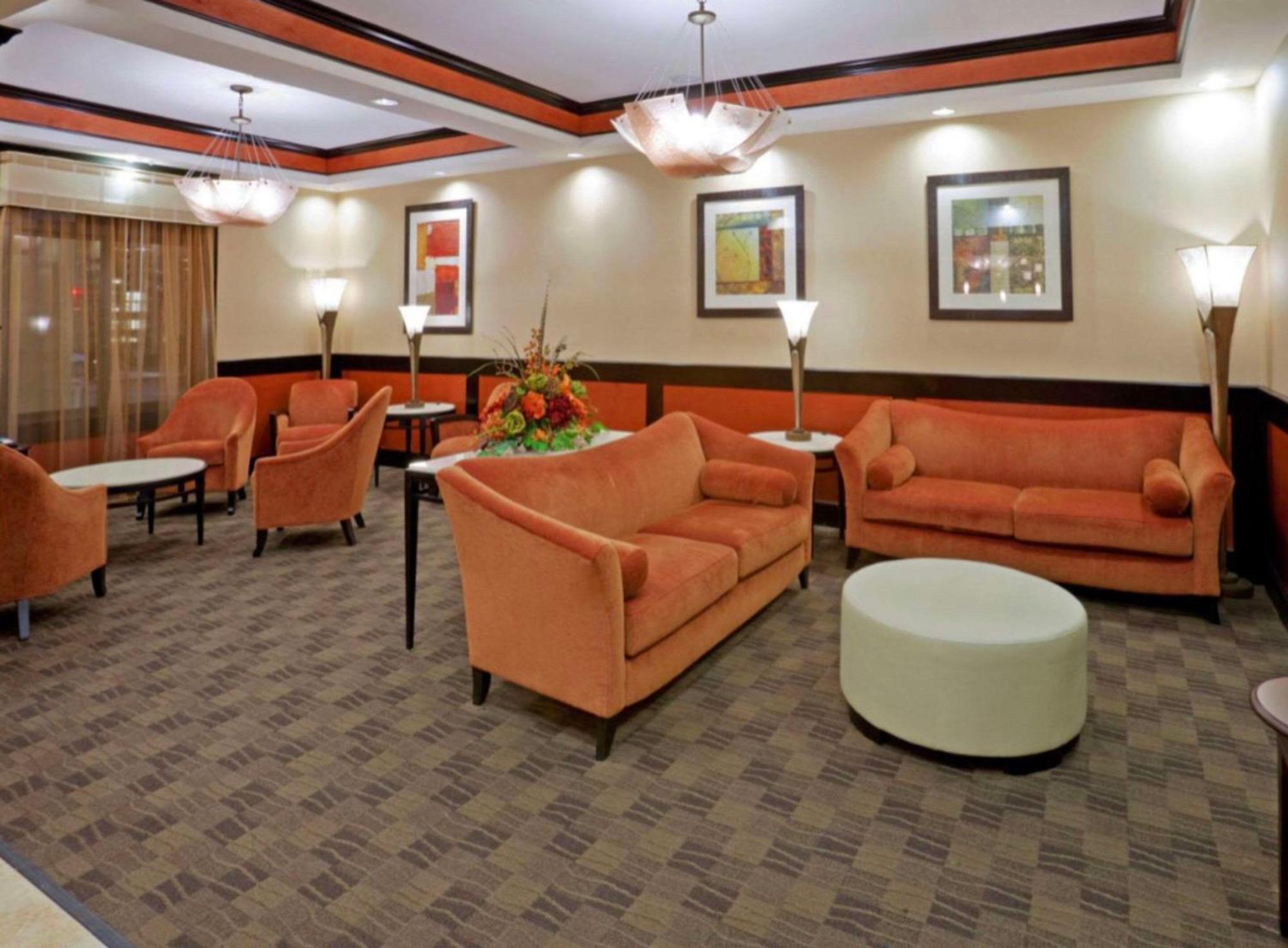Comfort Inn & Suites Dallas Medical-Market Center Extérieur photo