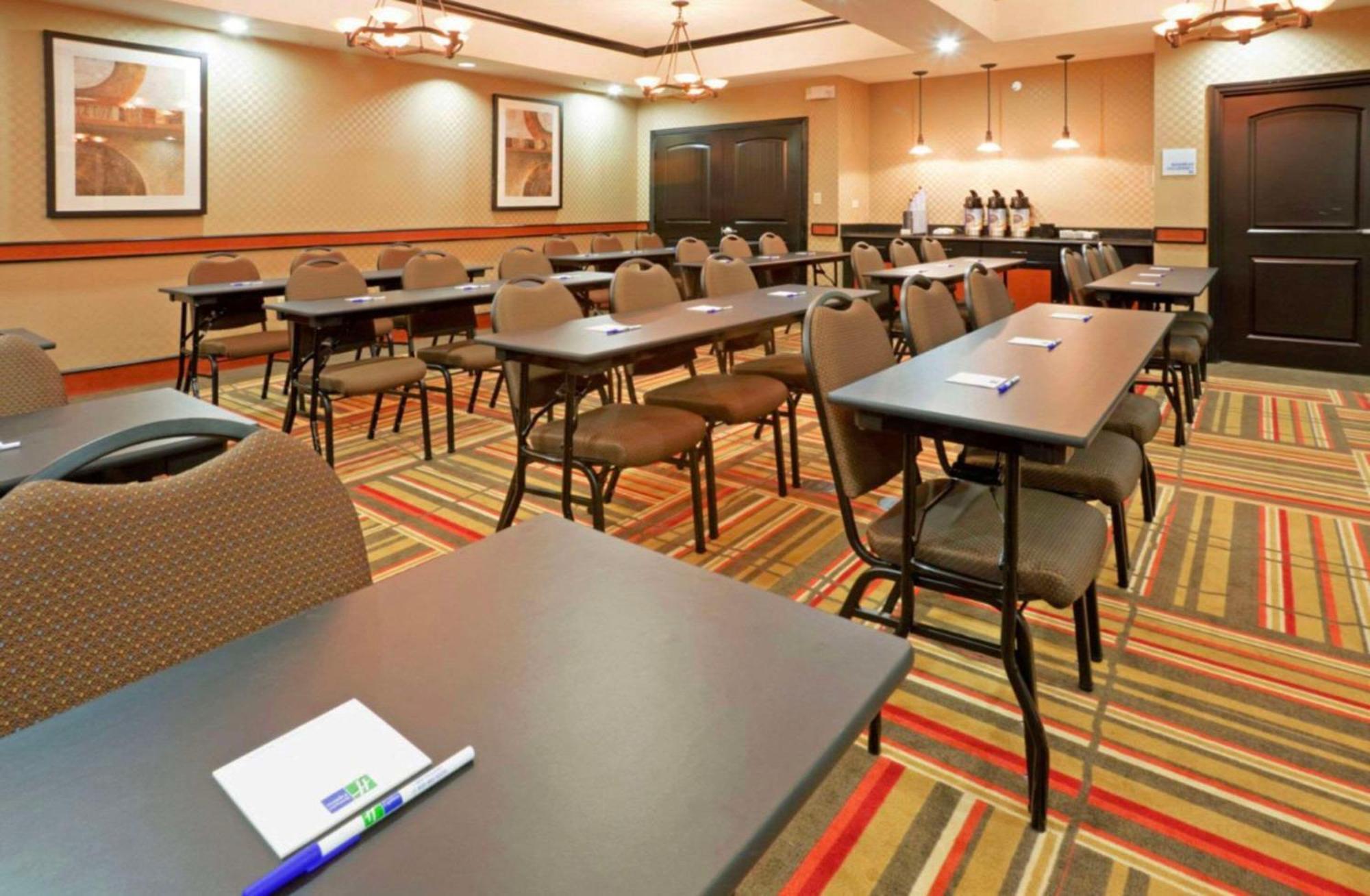 Comfort Inn & Suites Dallas Medical-Market Center Extérieur photo