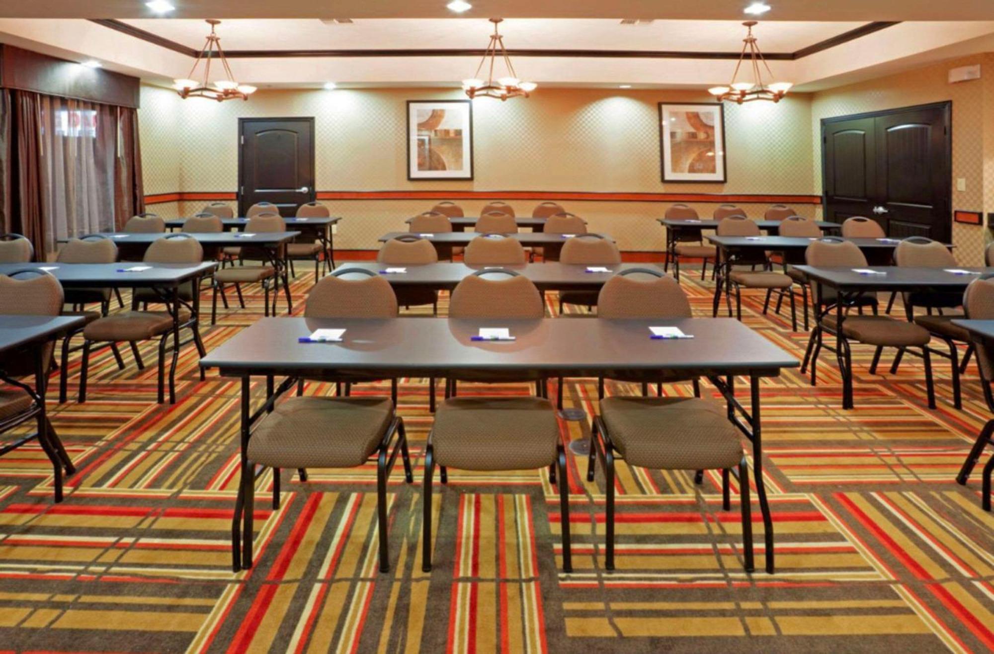 Comfort Inn & Suites Dallas Medical-Market Center Extérieur photo